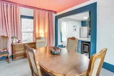 Image de Charming Minneapolis Home w/ Deck, 5 Mi to Central