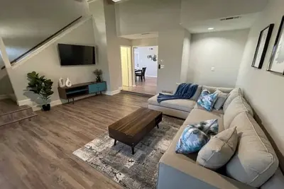 Image de Peaceful Home in Dfw Center\n\n