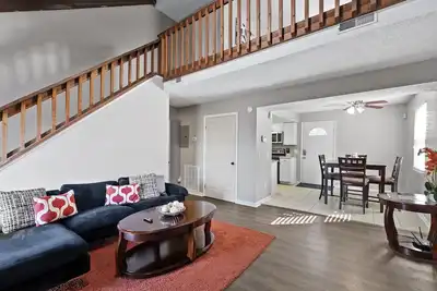 Image de Cheerful 2 Bedroom Townhome