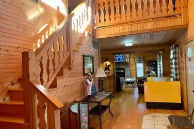 Image de Marilyn's Cottage, Family Friendly, Park Setting, King Bed, Fire Pit, Pet Free