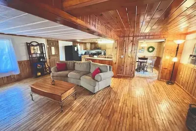 Image de Cozy 3 b/r home w/ quick access to snowmobile trails in the beautiful Northwoods