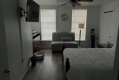 Image de Cozy Historic Getaway