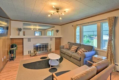 Image de Parkstrip Place, Pet Friendly Downtown Home by RedAwning