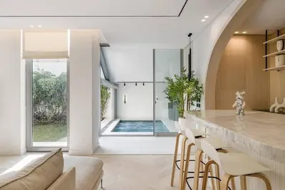 Image de Call It \"The Fantasy Duplex\"