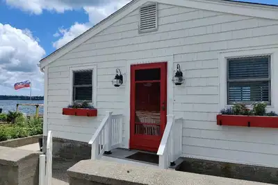Image de Private Beachfront Cottage in Portsmouth, Ri