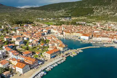 Image de Yacht Life on Solid Ground - Lungomare Valentina