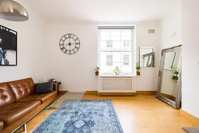 Image de Mayfair Snug 2br-2ba