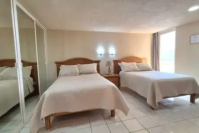 Image de Céntrico y Amplio Condominio de 2 Habitaciones