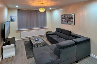 Image de Full Home in Heywood Street near Cheetham Hill