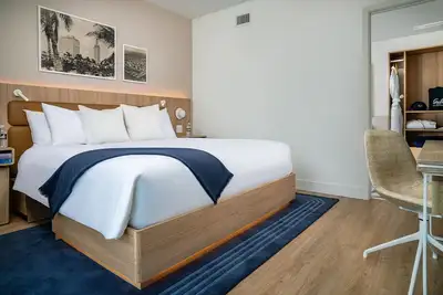 Image de Partial Waterview Two Bedroom Suite with Balcony