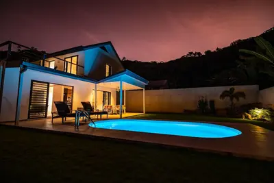 Mo'a Hidden Villa