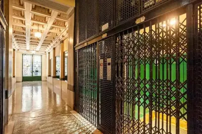 Image de Apartament in Historical Building