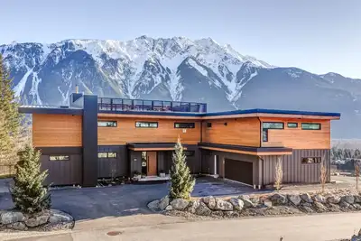 Image de Breathtaking Mountain View with Private Pool & Hot Tub