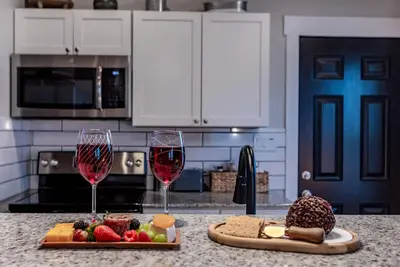 Image de Cedar Branch Cottage - 1min to Baylor, 5 minutes downtown Waco!