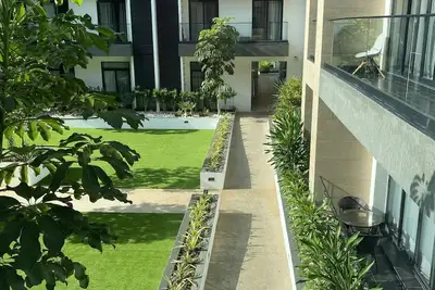 Studio Apartments, with a Pool, Gym and a Restaurant, not far from the Airport.