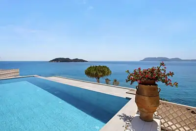 Image de Villa 'Azzure Vista' avec piscine privée, Wi-Fi et climatisation