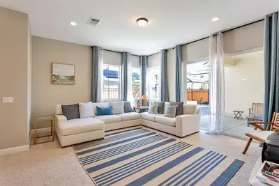 Image de Beautiful Large Home Near Monterey and Carmel Awaits You