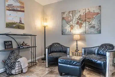 Image de Unique Aviator’s Retreat at Gilliam-McConnell Airfield (Bq1)