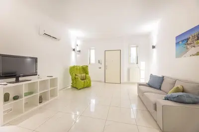 Image de Trilocale Corso Italia 22 piano terra con spazio esterno - Salento Reservation