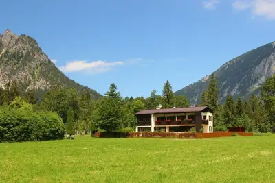 Image de Nr. 1 Ferienwohnung für 1 - 6 Pers. , ca. 120 m², 3 Schlafzimmer, Wohnzimmer, Küche, Terrasse