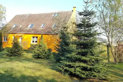 Image de Fewo Sündermann mit Terrasse, Pavillon und Grill - Ferienwohnung