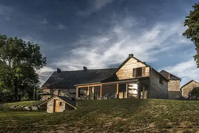 Image de Domaine de L'Eclache Gîtes de Caractère 5 Épis à Louer au Cœur de L'Auvergne