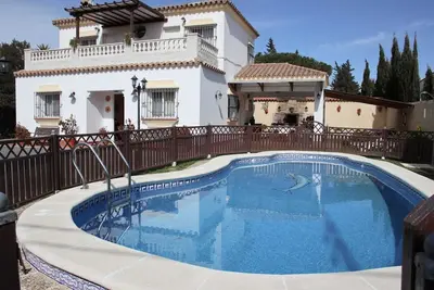Image de Precioso Chalet con Maximas Comodidades Cerca de la Ciudad y Playas de la Zona