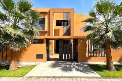 Escape to Luxury: Unwind in a Stunning Villa Near Marrakech's Heart