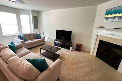 Image de Midweek Pricing! 2br Retreat w/ Deck Near Atl