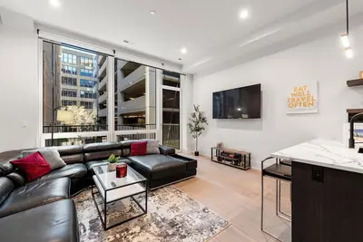 Image de River North 2bd 2ba Retreat with Balcony & Parking