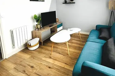 Image de Charmant appartement proche des commerces et Gare