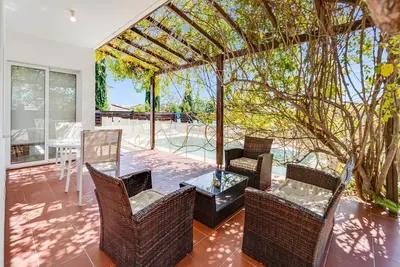Image de Ayia Thekla Serenity Villa by Ezoria Villas