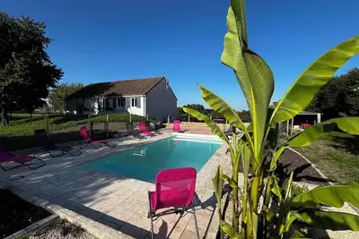 Image de Maison de charme 10 pers avec piscine, jaccuzi &salle de jeux à proximité du Pal