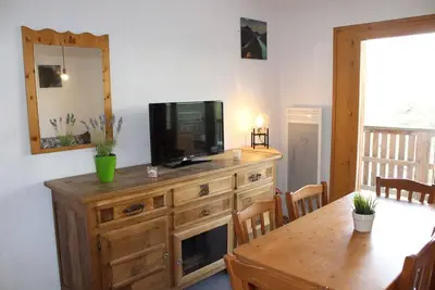 Image de À 200m des pistes de ski, 3ème étage, vue montagne, télévision, casier à ski, 32m², Superdévoluy