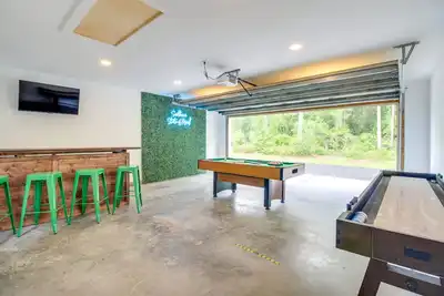 Image de Old Town Bluffton -Tupelo Townhouse w/ grill & Garage converted Game Room