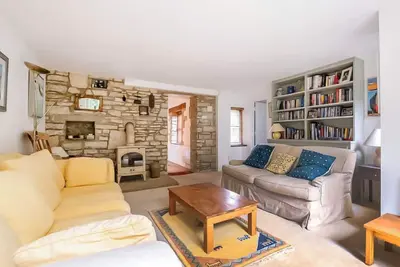 Image de 2 chambres à coucher à Acton