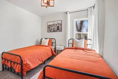 Image de Cozy Cottage · Family Friendly · Game Room · Theater