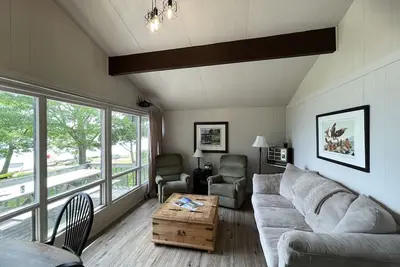 Image de Lakefront Cottage at the end of the road