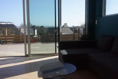 Image de Maison de ville, grand jardin, vue rade de Brest.