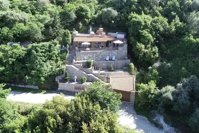 Image de The StoneHouse -Family sized house w/ great view that combines sea & village!