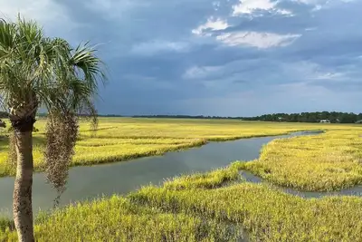 Image de Gorgeous Marsh Views, Across from the Beach