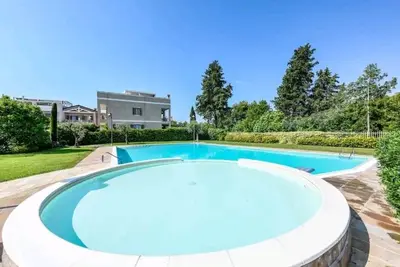 Image de Villa Angelina Peschiera del Garda Exklusive Ferienwohnung mit Pool