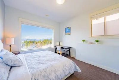 Image de Legal Lakeview 2-bed 2-bath Entire Suite