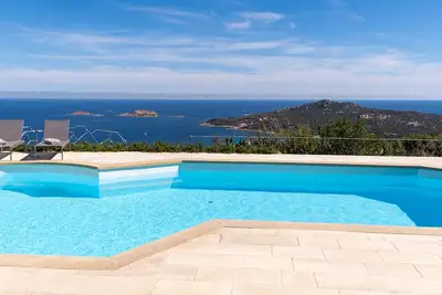 Image de [Incredible Sea View]Private Pool and Luxury