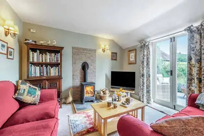 Image de 2 chambres à coucher à Ffostrasol