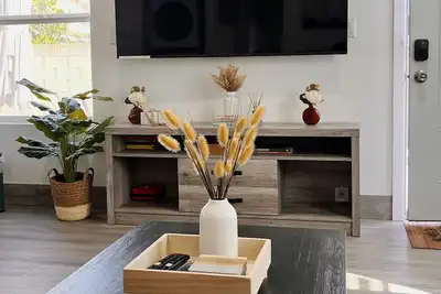 Image de Home Away from Home. 15' from Disneyland