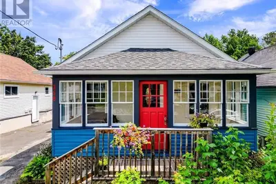 Image de Cozy nature themed one bedroom apartment, pet friendly