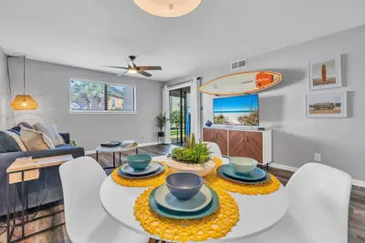 Image de 702 | Low Winter Rates! Beach + Pool + Tennis on Scenic 98!
