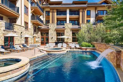 Image de The Sebastian at affordable rates! Vail Village Location with Parking - 5 Star Amenities + Services