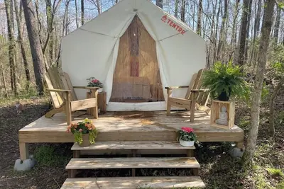 Image de Eco-Friendly Glamping Tent